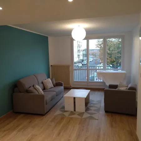 Nouveau! 80m2 Neuf Avec 3 Belles